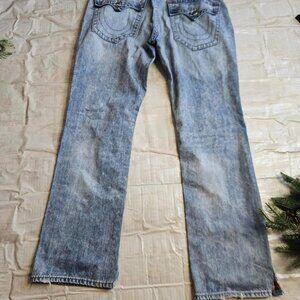Title: vintage size 36 true religion jeans